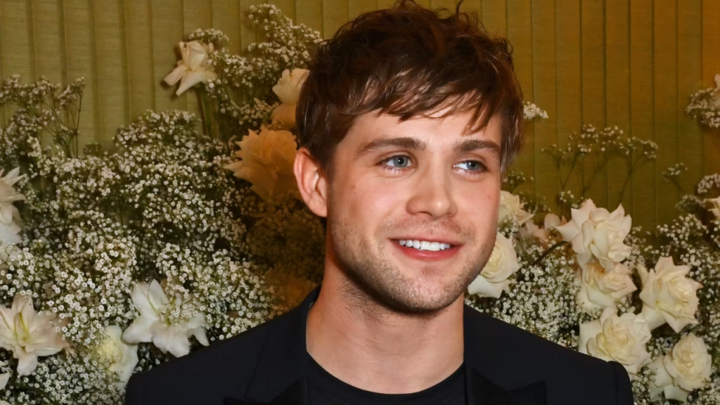 Head and shoulders photo of Leo Woodall